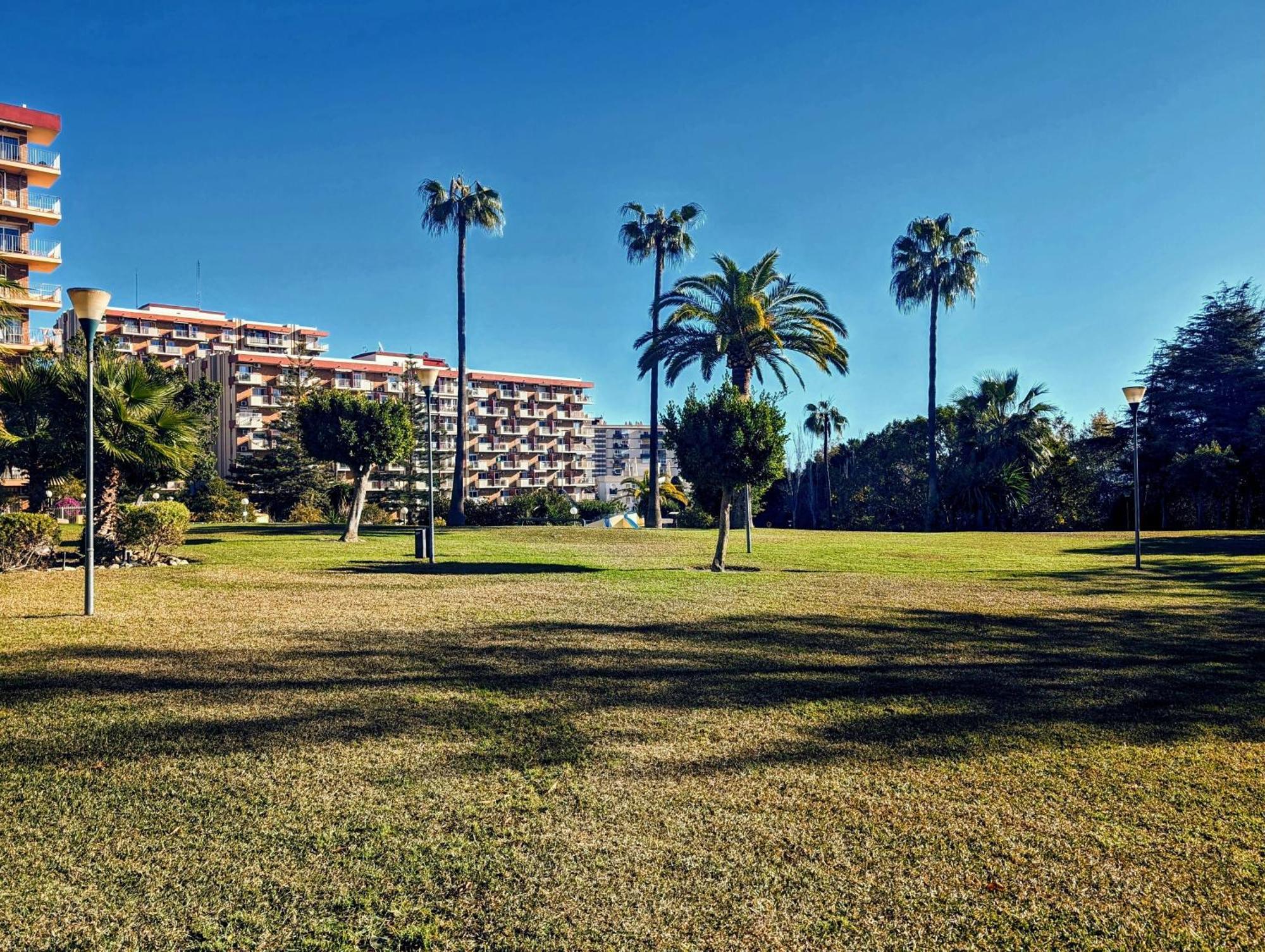 Estudio 19 Minerva Apartamentos-Piscina365-Playa-Wifi Benalmádena Eksteriør billede