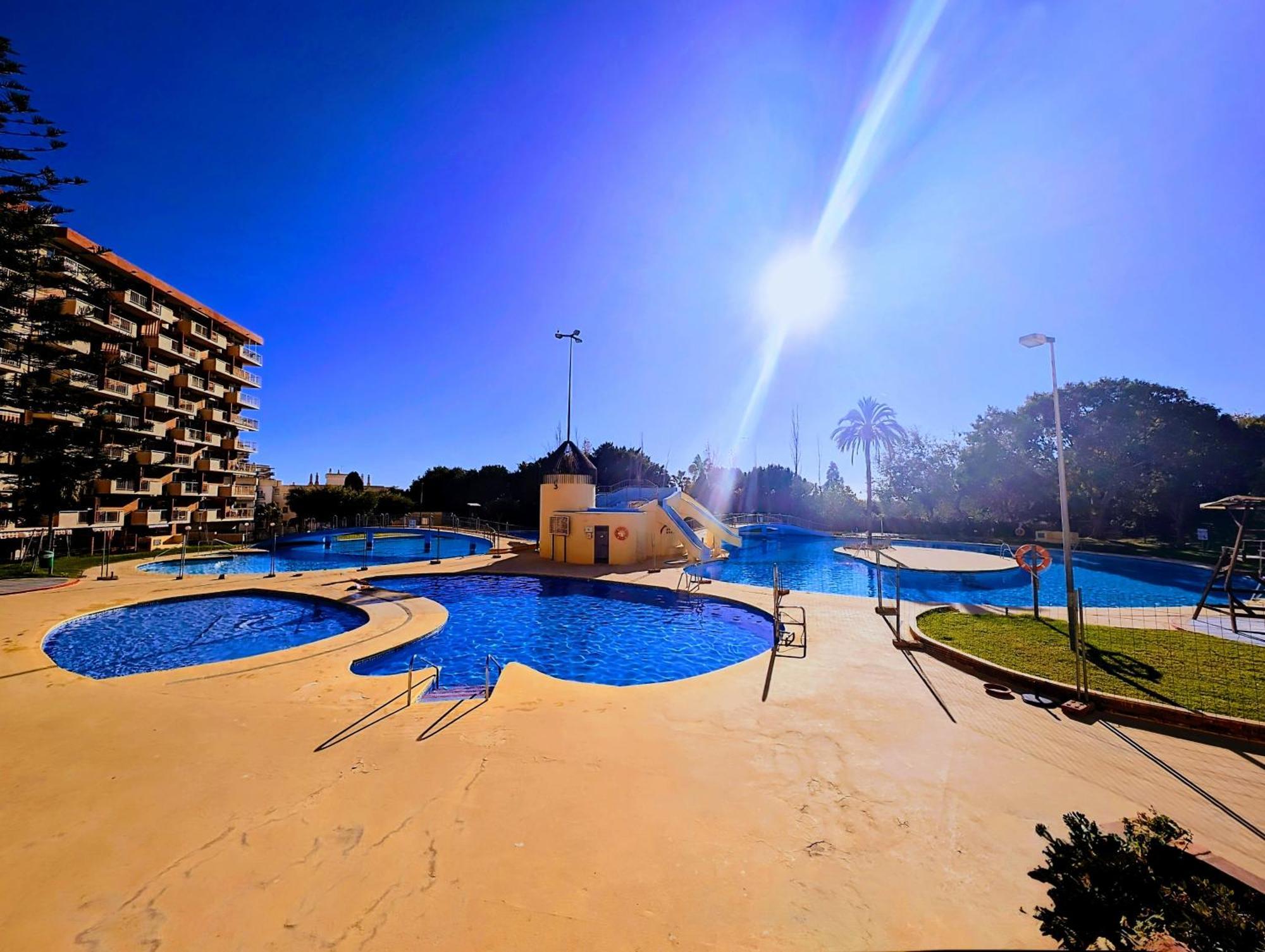 Estudio 19 Minerva Apartamentos-Piscina365-Playa-Wifi Benalmádena Eksteriør billede